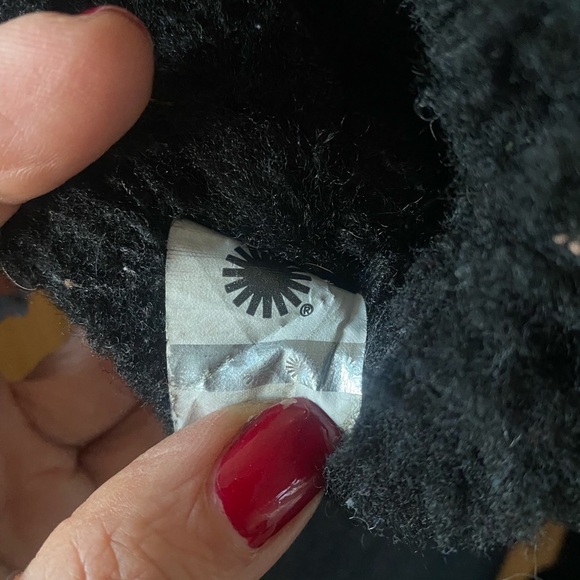 UGG Australia Coquette Black Shearling Slippers Size 8 - Picture 8 of 8